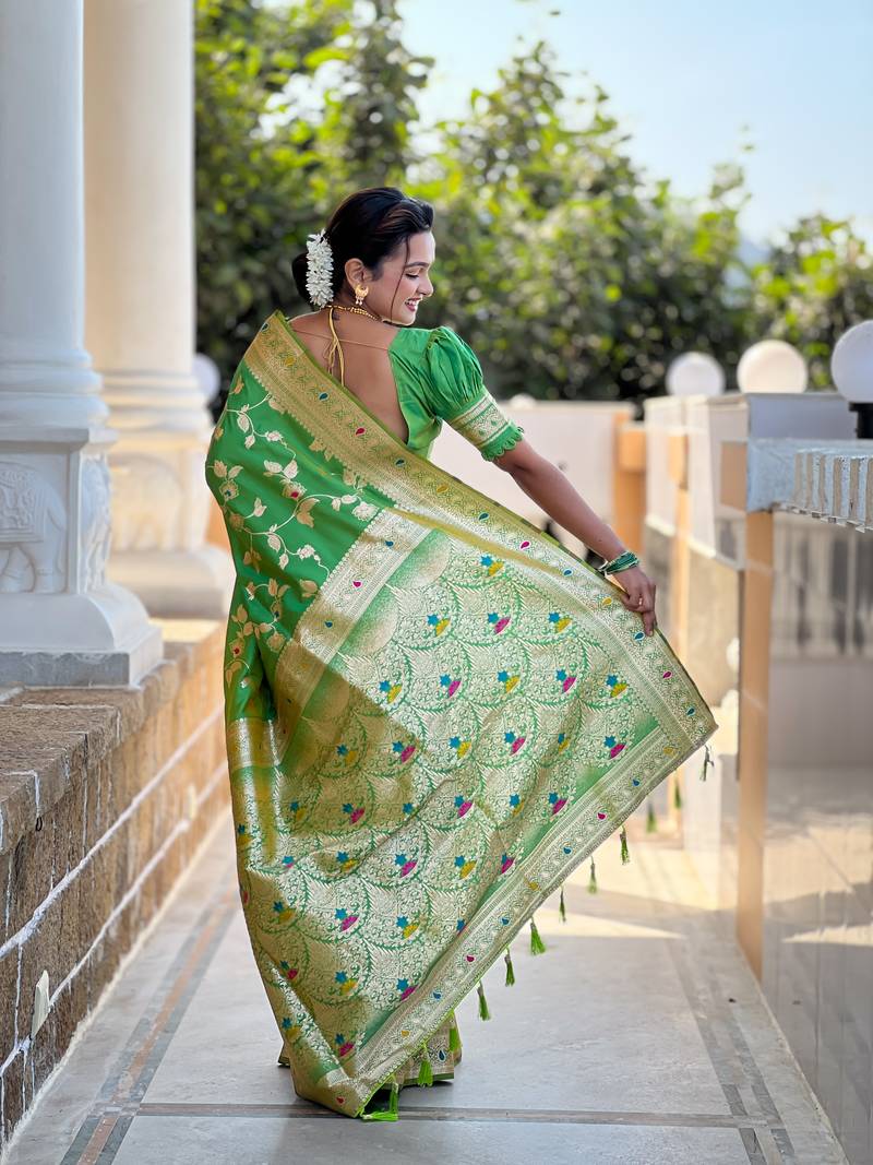 Parrot Green Banarasi Art Silk Saree With Zari Weaving Design
