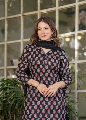 Girlish black cotton printed beautiful salwar kameez 3