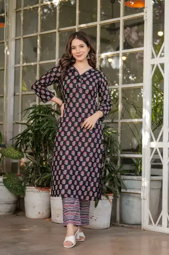 Girlish black cotton printed beautiful salwar kameez
