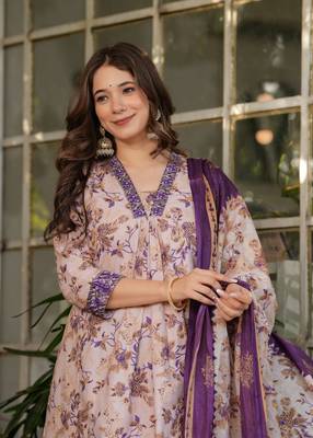 Girlish off white cotton printed beautiful salwar kameez 3