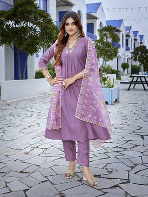 Lavender viscosee fabric beautiful printed readymade kurta set 4