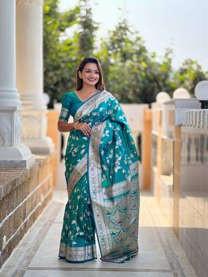 Turquoise Banarasi Art Silk Saree With Zari Weaving Design 3