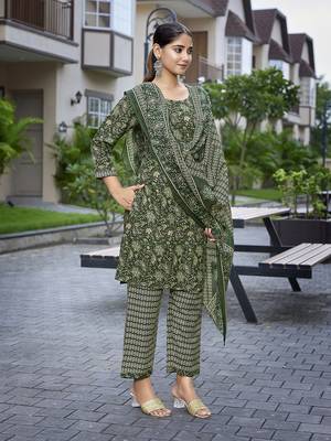 Bottle green cotton blend fabric beautiful printed readymade kurta set 1