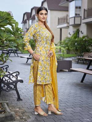 Yellow cotton blend fabric beautiful printed readymade kurta set 4