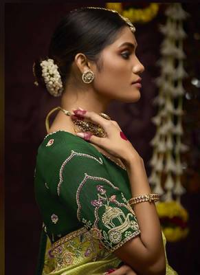 Light Parrot Green Pure Banarasi Kanjivaram Heavy Work Border Designer Saree 4