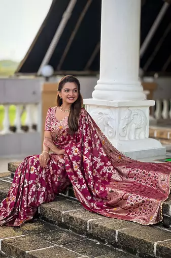 Magenta Dolla Art Silk Saree With Meenakari Touchup Design