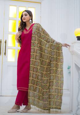 Women Viscos Weaving Straight Kurta With Pant And Dupatta Suit Set  3