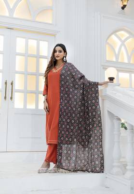 Women Viscos Weaving Straight Kurta With Pant And Dupatta Suit Set  6