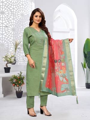 Pista color viscose vertican fabric  embroidery work kurta set with digital printed jaquard dupatta 4