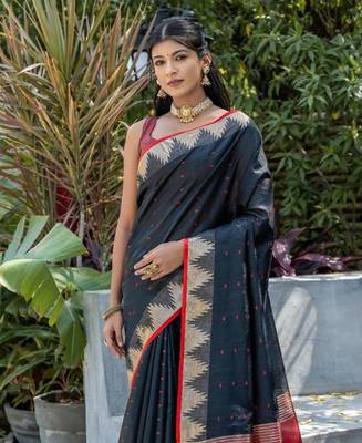 Midnight charm woven saree 2