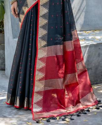 Midnight charm woven saree 3