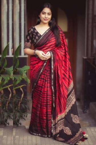 Crimson elegance tie-dye saree
