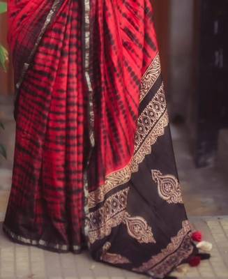 Crimson elegance tie-dye saree 3