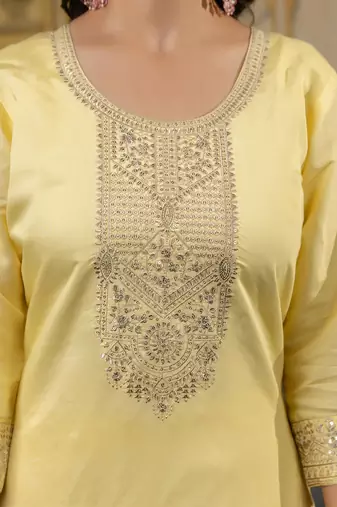 Women's silk blend embroidered kurta pant set with organza print dupatta