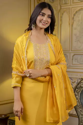 Women's silk blend embroidered kurta pant set with organza print dupatta