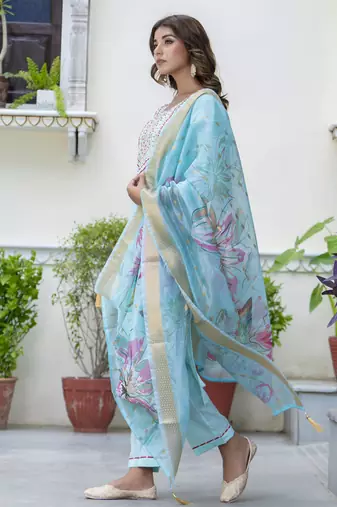 Women's silk blend embroidered kurta pant set with organza print dupatta