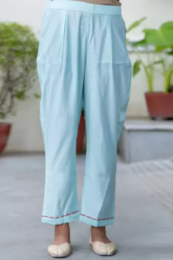 Women's silk blend embroidered kurta pant set with organza print dupatta