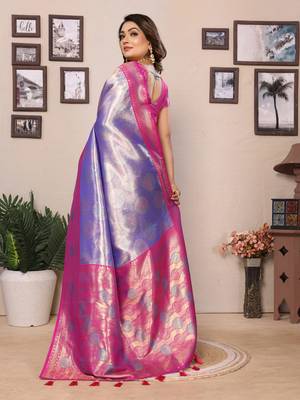 Lavender faux banarasi tissue silk blend saree with woven paithani design 2