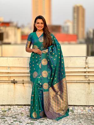 Rama moonga silk blend woven dual zari peacock festive wear saree 1