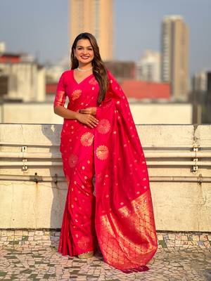 Pink moonga silk blend woven dual zari peacock festive wear saree 4