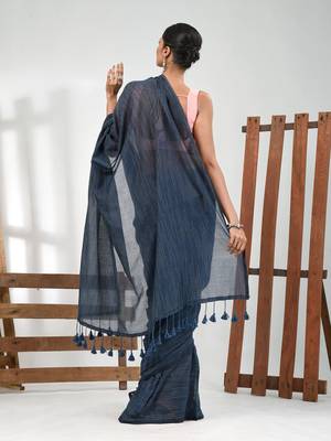 Grey cotton handspun soft saree with pompom 3