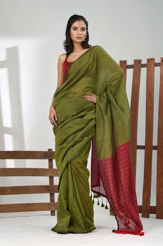 Green cotton handspun soft saree with contrast red pallu
