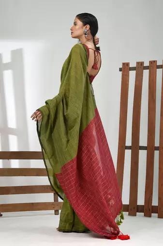 Green cotton handspun soft saree with contrast red pallu