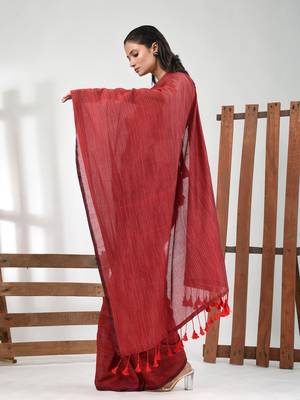 Dark red cotton handspun soft saree with pompom 2