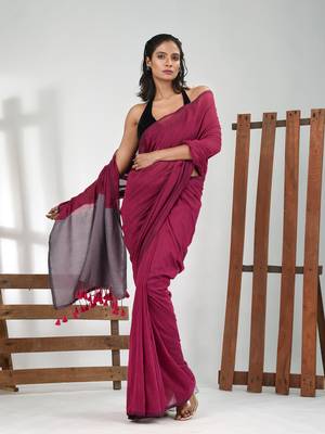 Magenta cotton soft saree with solid pattern 1