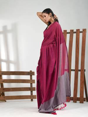 Magenta cotton soft saree with solid pattern 2