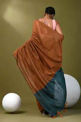 Sepia brown cotton soft saree with solid pattern