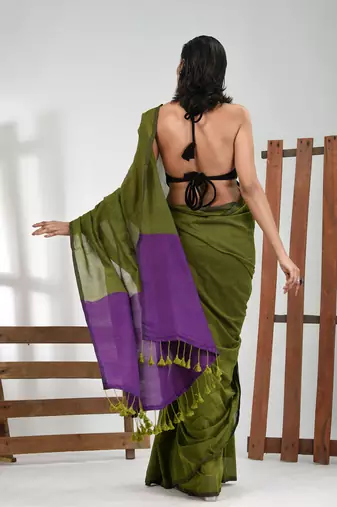 Moss green cotton soft saree with solid pattern