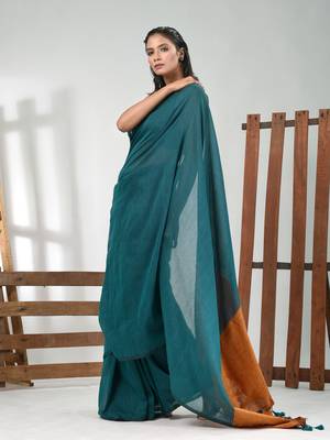 Teal cotton soft saree with solid pattern 2