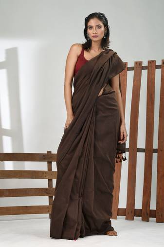 Chocolate brown cotton soft saree with solid pattern