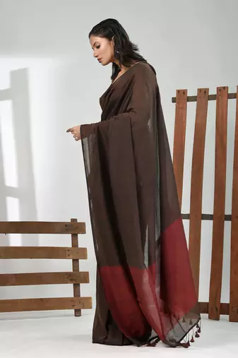 Chocolate brown cotton soft saree with solid pattern