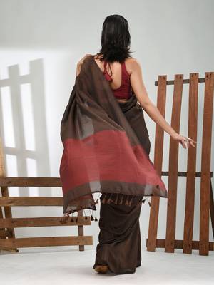 Chocolate brown cotton soft saree with solid pattern 3