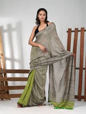 Ecru cotton soft saree with stripe pattern 1