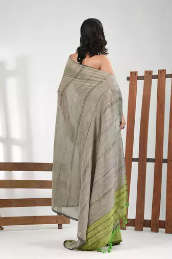 Ecru cotton soft saree with stripe pattern