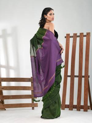 Green cotton soft saree with stripe pattern 3