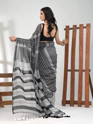 Grey cotton soft saree with stripe pattern 3