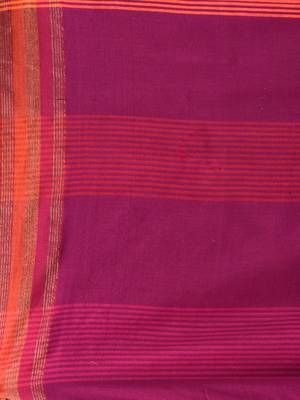 Magenta cotton soft saree with stripe pattern 4