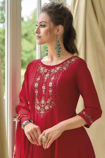 Women's vichitra silk embroidered kurta pant set with swarosky diamond dupatta