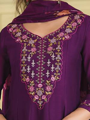 Women's vichitra silk embroidered kurta pant set with swarosky diamond dupatta 4