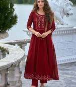 Women's vichitra silk embroidered kurta pant set with swarosky diamond dupatta