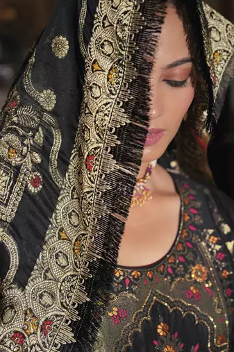 Women's vichitra silk embroidered kurta pant set with swarosky diamond dupatta