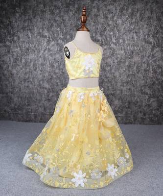 Yellow white beautiful lehenga set 4