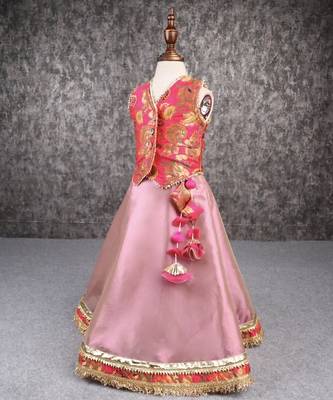 Gota lace detail brocade top and lehenga set 2