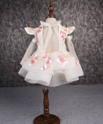 Exquisite sequined off white dress with back knot 2