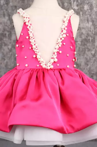 Exquisite magenta dress with detachable bow