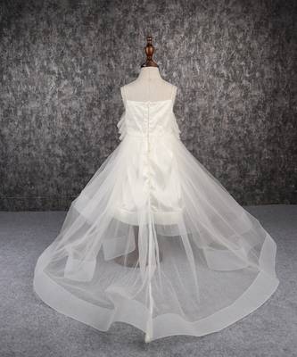 Stylish off white trail dress with bowie pearl string hair clip 2